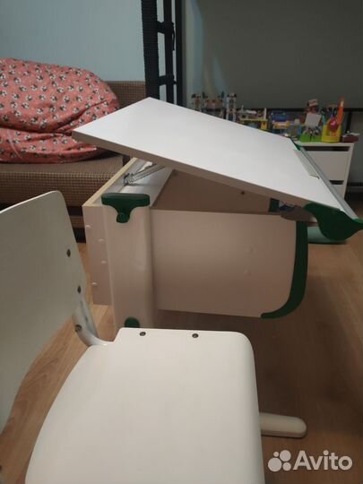 Растущая парта и стул