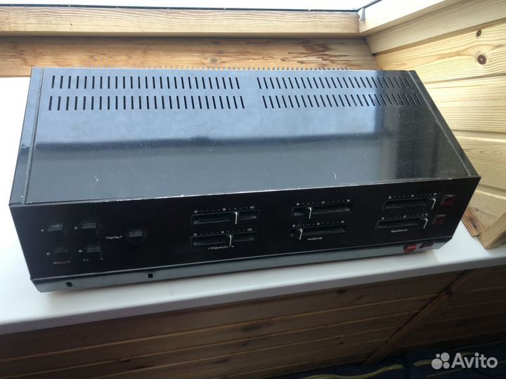 Эстрадный - гитарный усилитель