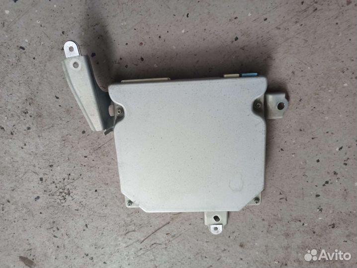 Блок управления парктрониками Lexus LX 570