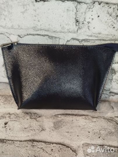 Небольшие сумочки, косметички