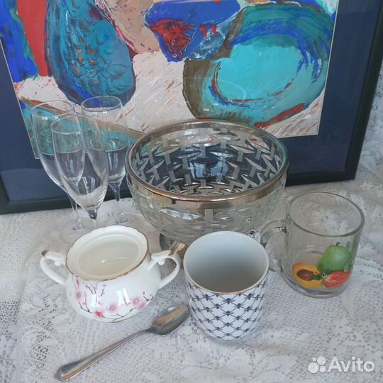 Посуда хрусталь, сахарница, бокалы, кружки