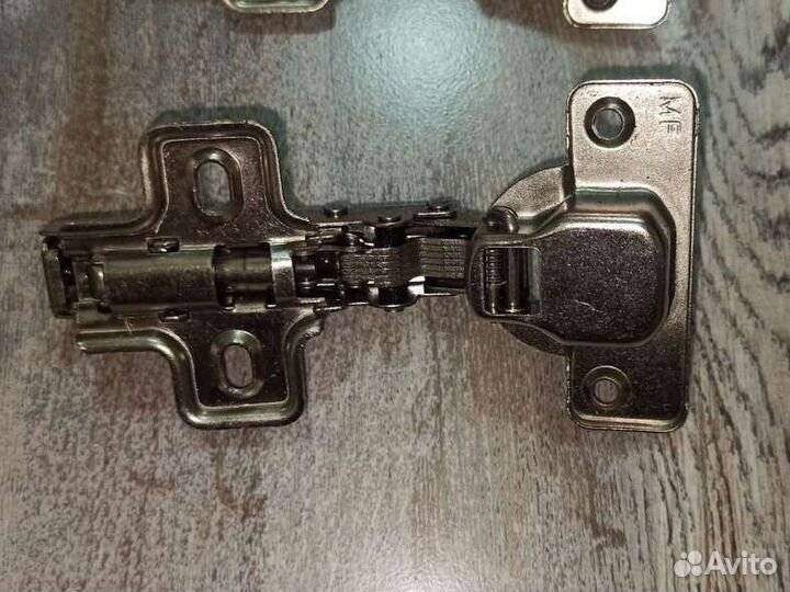 Петля мебельная с доводчиком, универсальная