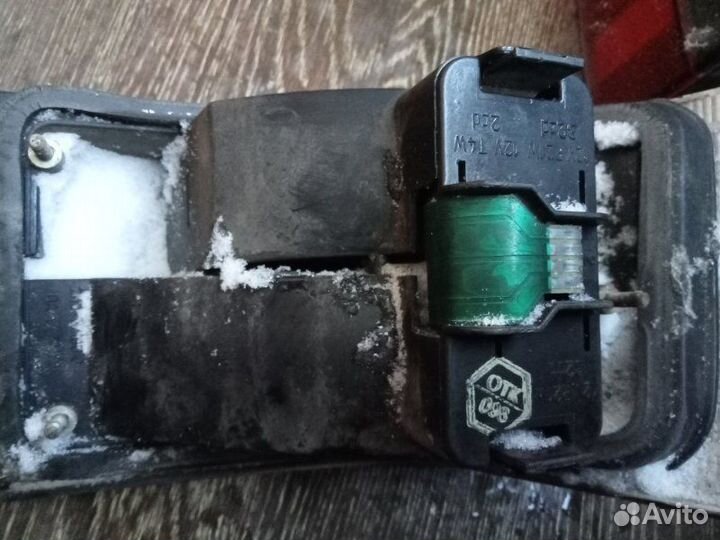 Фонарь наружний правый Лада 2110