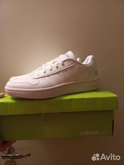 Кроссовки adidas neo