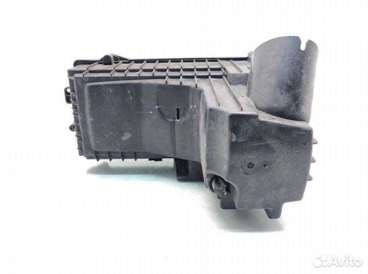 Корпус воздушного фильтра Peugeot 407 2.0 HDI 2006