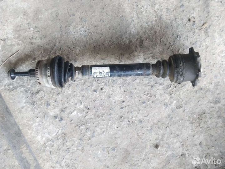 Привод правый Фольксваген Пассат В5