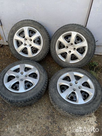 Продам комплект зимних колес cordiant