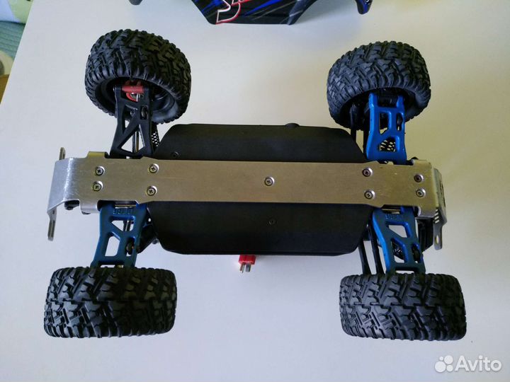 Машинка р/у Remo hobby smax б/к 1/16