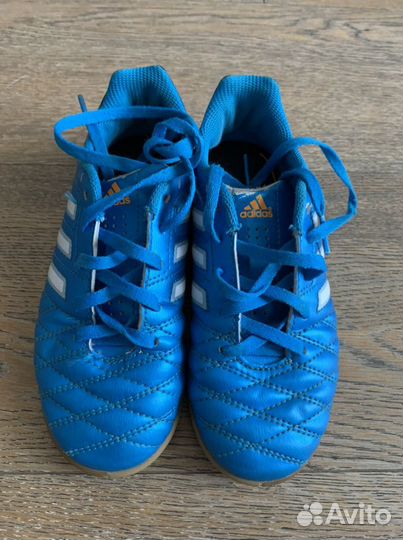 Бутсы футбольные