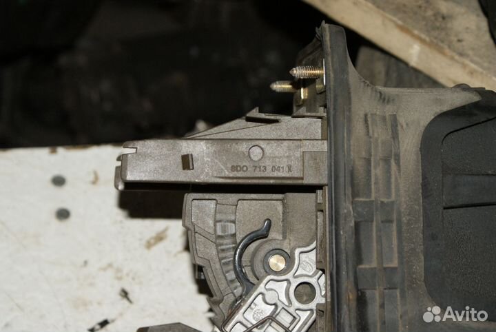 Шифтер АКПП Audi A4 B5 8D 8D0713093 762270112