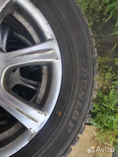 Dunlop SP Winter Ice 01 185/65 R14