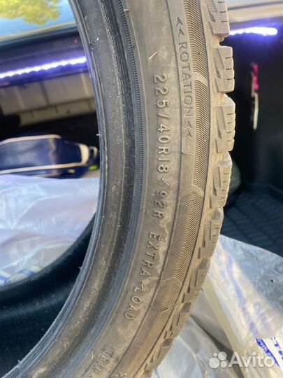 Triangle PS01 225/40 R18