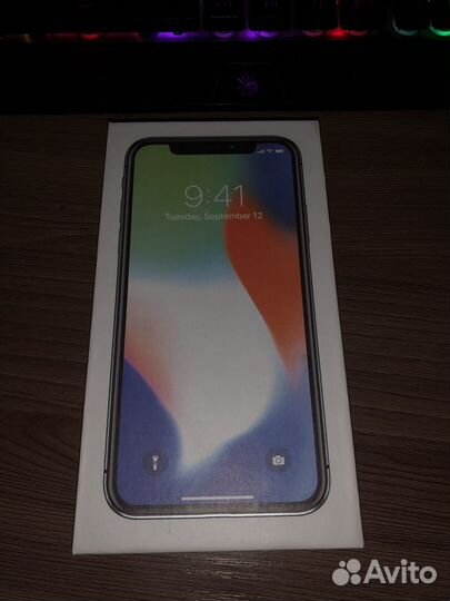 iPhone X, 256 ГБ