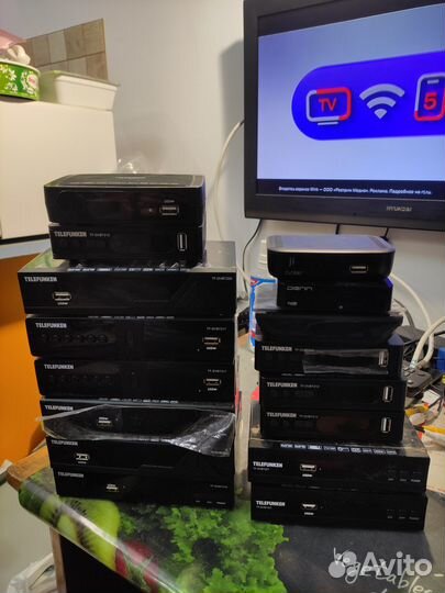 Приставки dvb t2 неисправные на запчасти