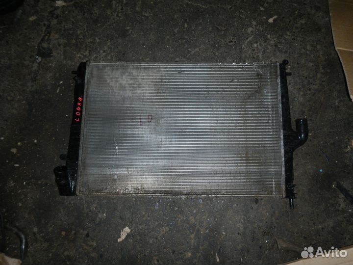 Радиатор основной для Renault Logan