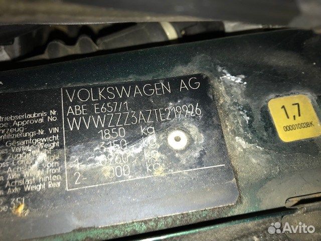 Разбор на запчасти Volkswagen Passat 4