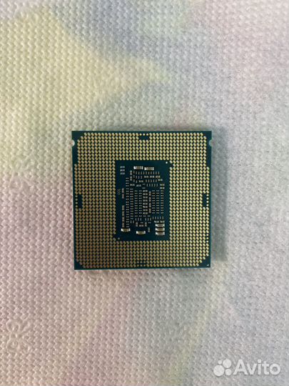 Intel core i3-8100