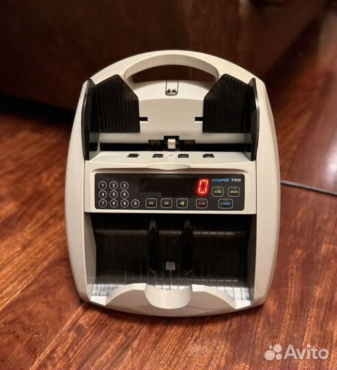 Счетчик банкнот dors 700