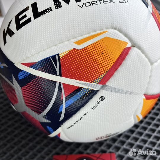 Футбольный мяч Kelme Vortex р.5