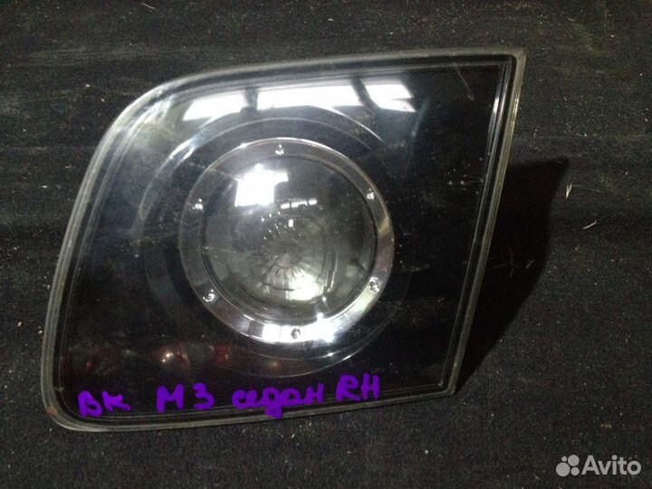 Фонарь правый внутренний Mazda 3 BK седан