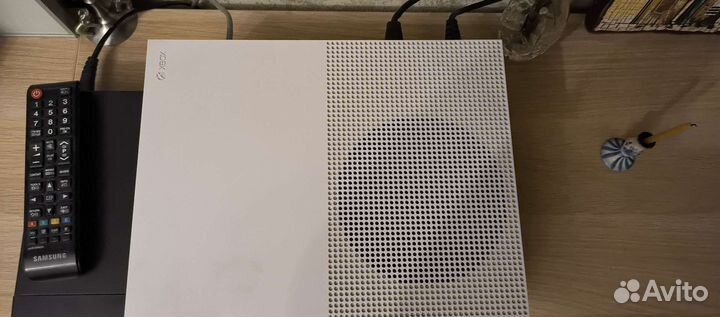 Xbox one s 500gb + elit controller