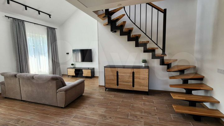 Квартира-студия, 60 м², 2/2 эт.
