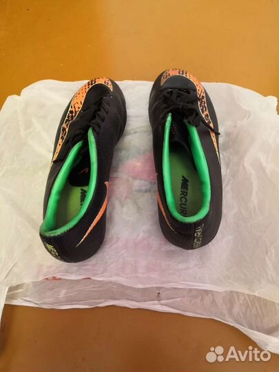 Футбольные бутсы 42-43 размер