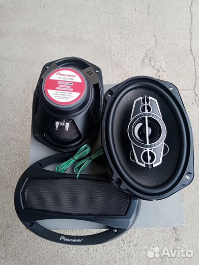 Блютуз колонка Новая