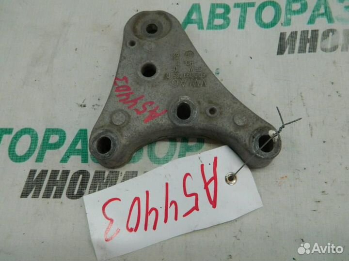 Кронштейн двигателя правый для Skoda Fabia 1 1999