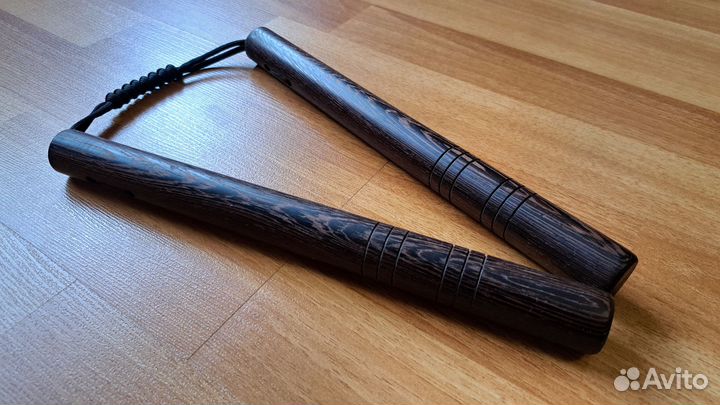 Нунчака деревянная, новая