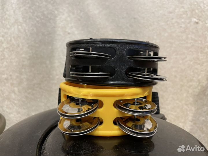 Чёрный тамбурин на ногу