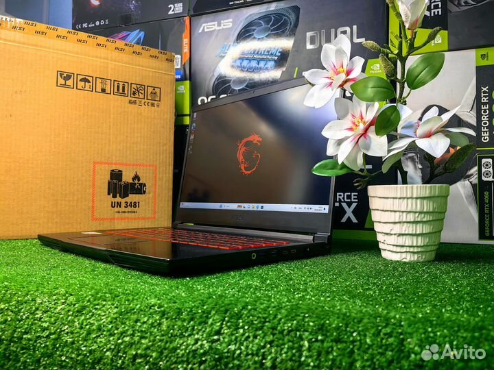 Ноутбук MSI i5-12450H 8 ядер / RTX 2050 4 Gb