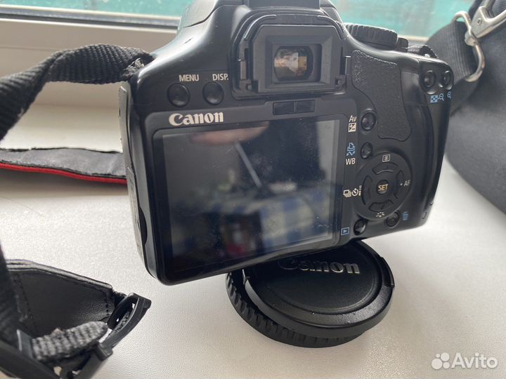 Зеркальный фотоаппарат canon