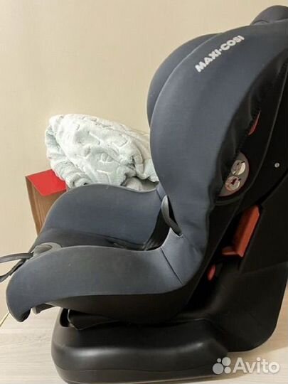 Автокресло maxi cosi priori 9 месяцев - 4 года