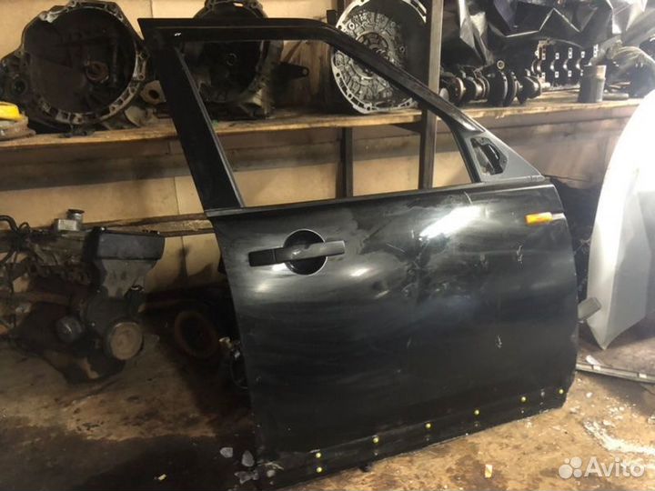 Дверь передняя правая Land Rover Discovery