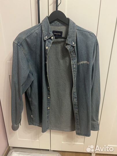 Джинсовая рубашка