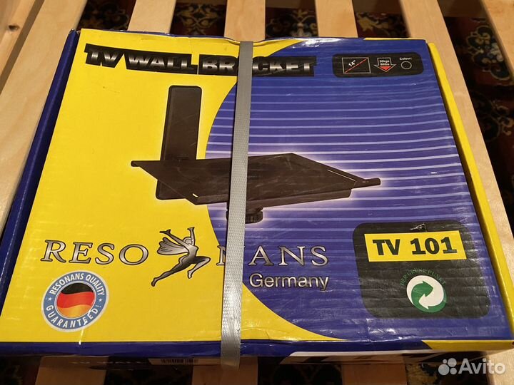 Навесная полка для тв поворотная