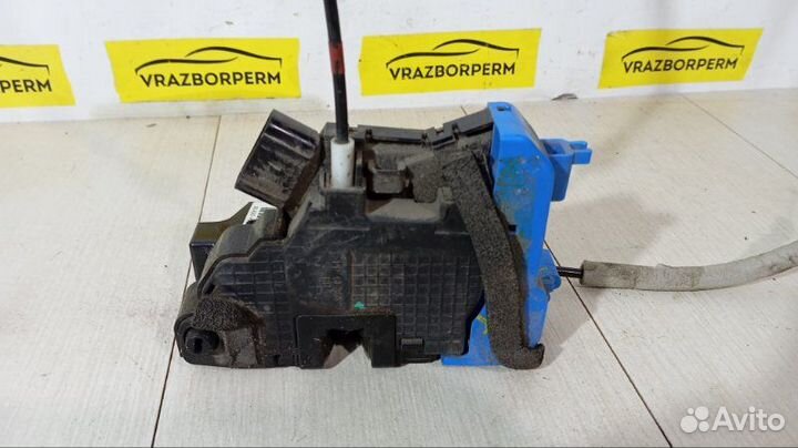 Замок двери задний правый Kia Ceed 2 JD