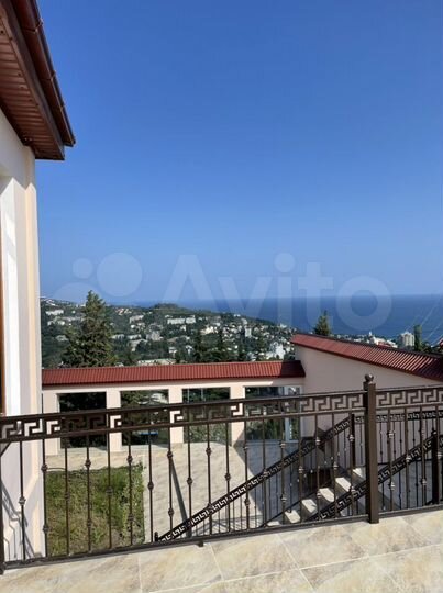 Дом 280 м² на участке 6 сот.