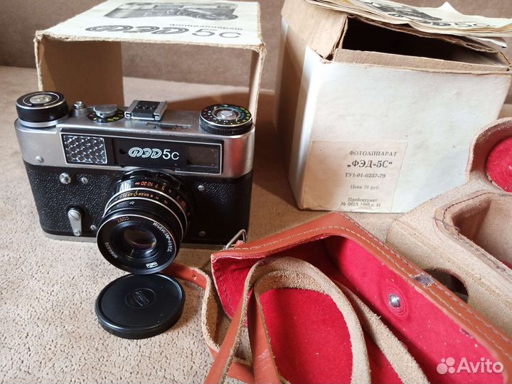 Ретро фотоаппарат