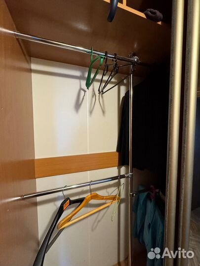 Шкаф купе с зеркалом