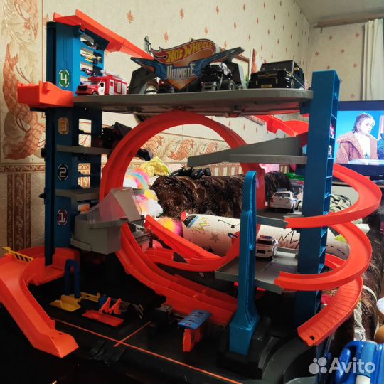 Hot wheels трек акула