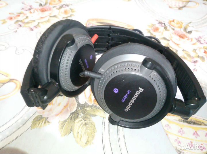 Наушники Япония