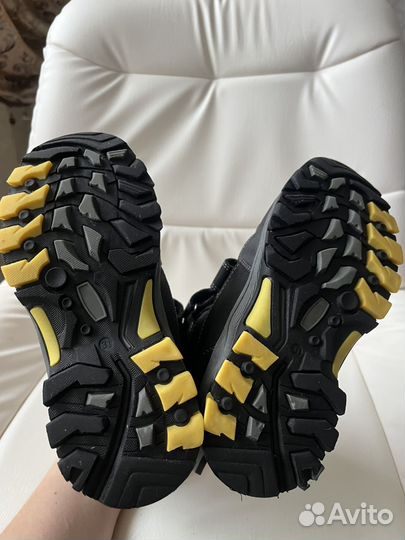 Ботинки утепленные