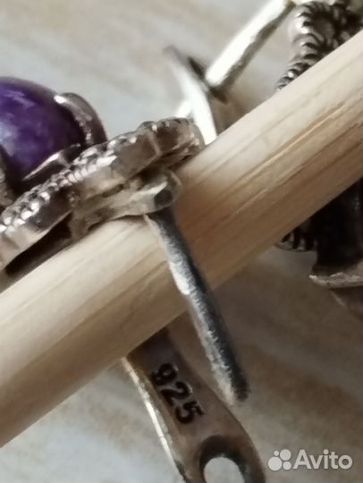 Серебряные серьги с чароитом