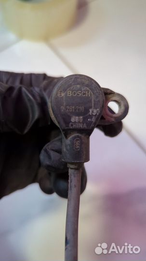 Датчик коленвала Bosch 0261210