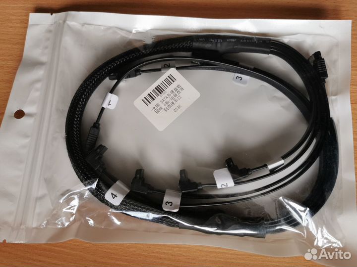 SATA кабель 4 на 4 SATA в оплётке