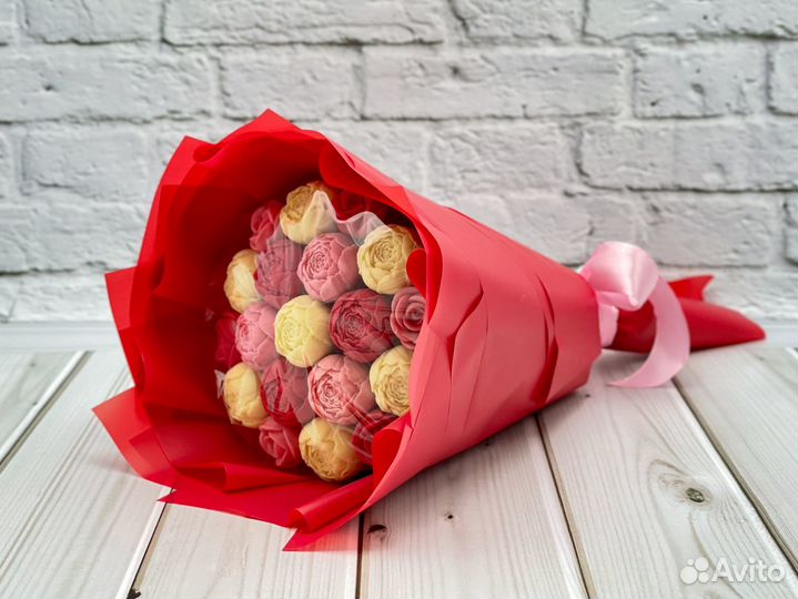 Букет из шоколадных пионов и роз