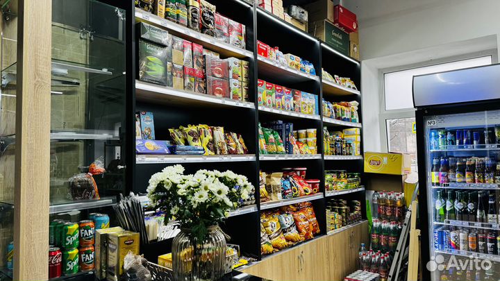 Продуктовый магазин-кофейня