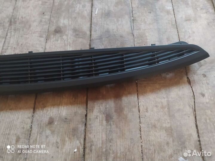 BMW f10 решётка вентиляционная задней полки